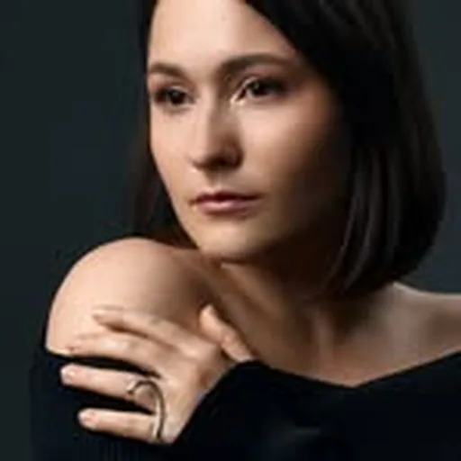 @sasha_hulova profile image