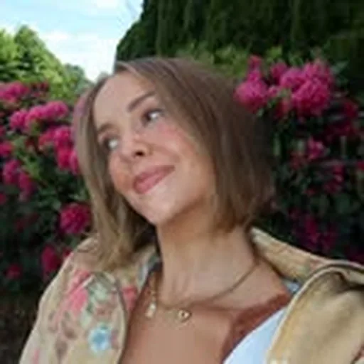 @savannahjeanalexander profile image