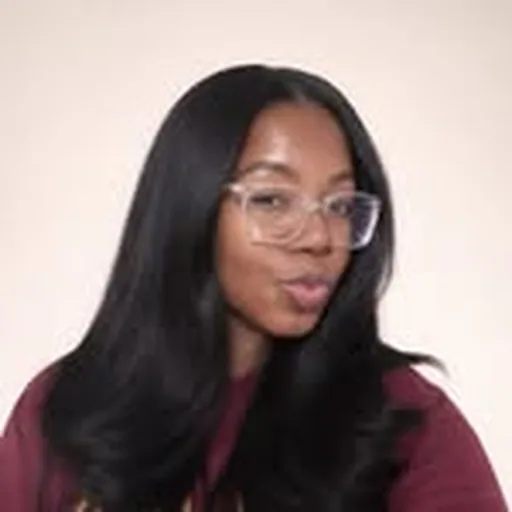 @selmamakescents profile image