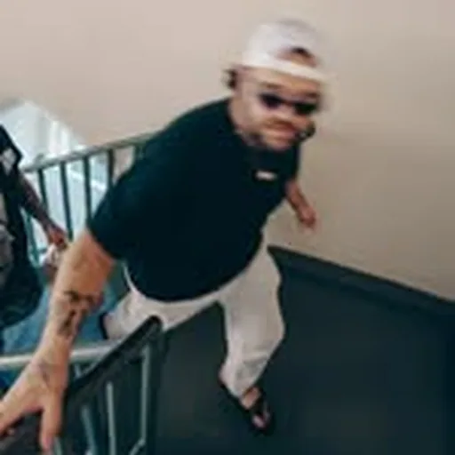 @skeez profile image