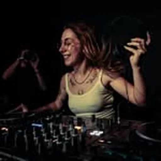@skyax.dj profile image