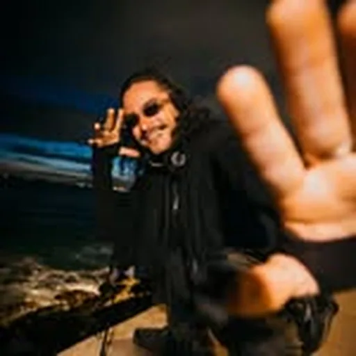 @solomundomusic profile image