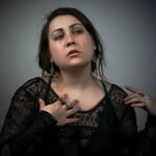 @the_romantiquary profile image