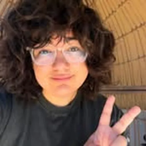 @tinanighton profile image