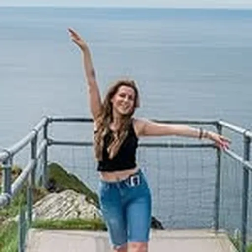 @tinyboots_travels profile image