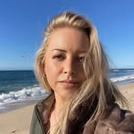 @tonimaltmakeup profile image