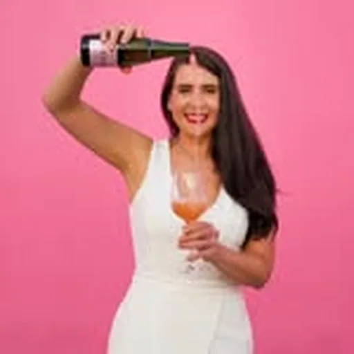 @travelandchampagne profile image