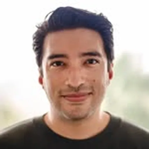 @yung_pueblo profile image